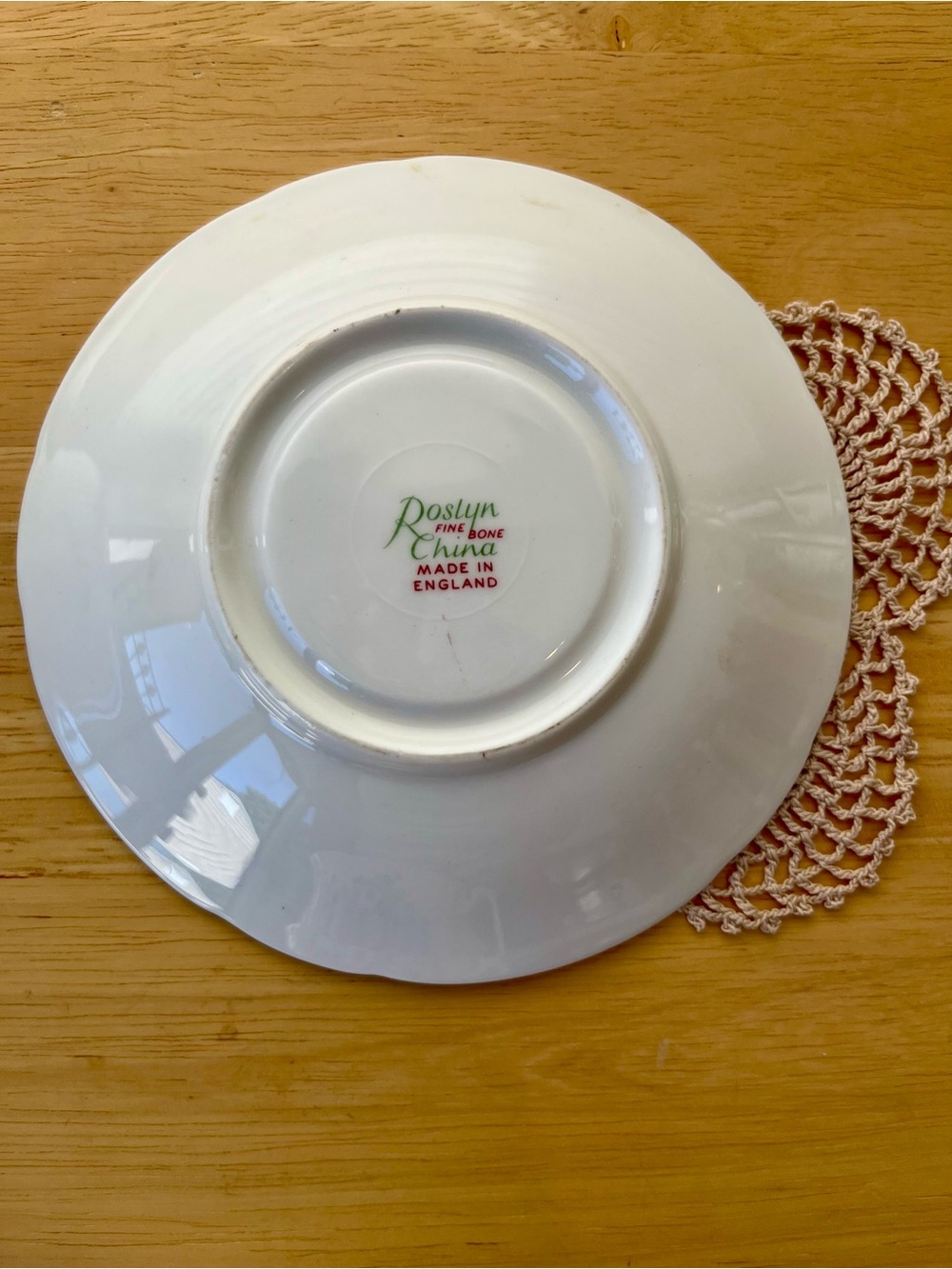 Royal Albert & Roslyn Bone China Teacup Set - Picture 9 of 11